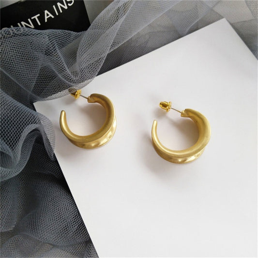 Simple Classic Commuter Earrings